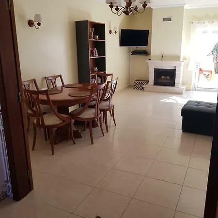 Spacious Lägenhet Albufeira